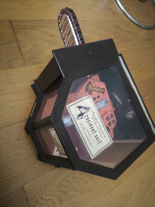 Residente Evil  controller Chainsaw PS2