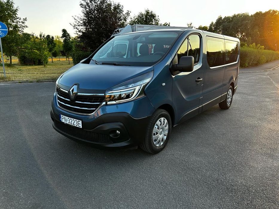 Wypożyczalnia samochodów Busy 9 cio osobowe. Wynajem Busa Samochodu