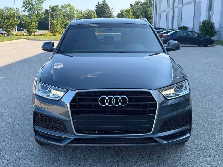 Audi Q3      2018