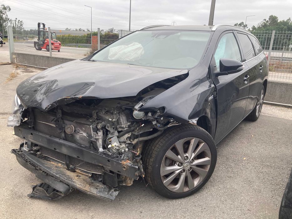 TOYOTA AURIS 2018 Hibrido