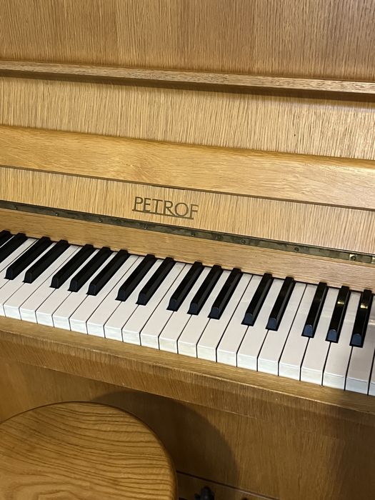 Pianino Petrof używane