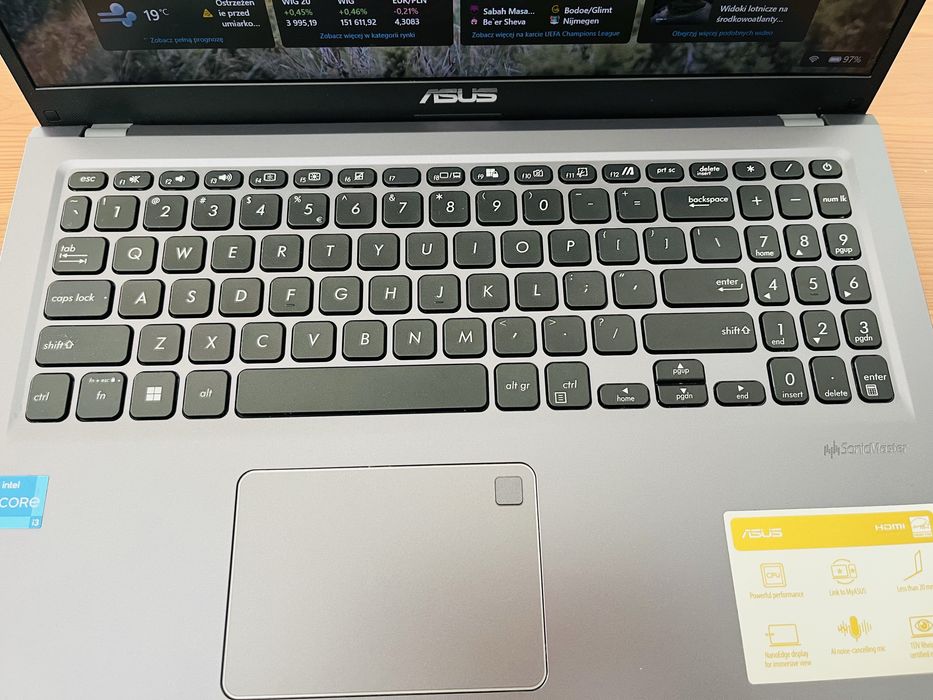 Asus model X515E