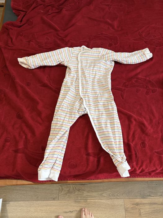 Продаю речі на хлопчика 98-104 одним пакетом .