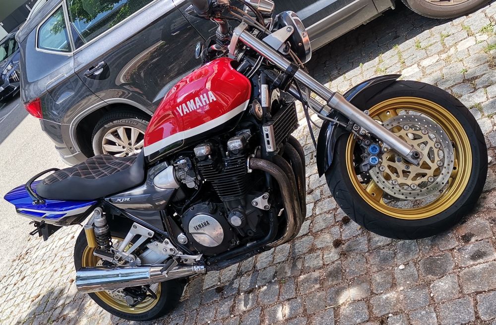 Yamaha XJR1200 1999
