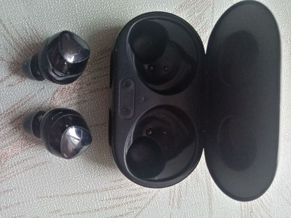 Навушники “Samsung”