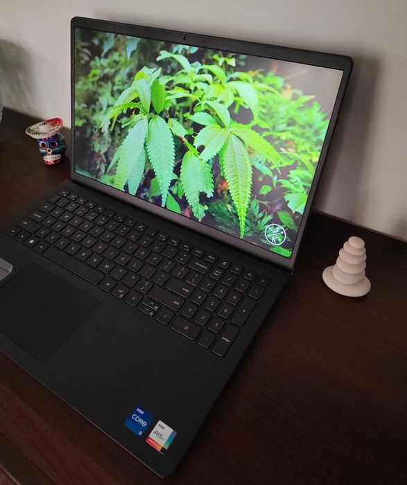 LAPTOP DELL INSPIRON 15 3520 15,6" / i5 12GEN / 16GB / SSD 1TB / WIN 11