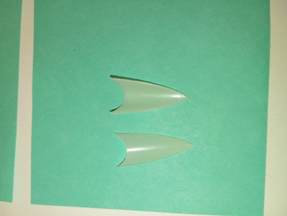 Formy do stylizacji paznokci, 17 szt