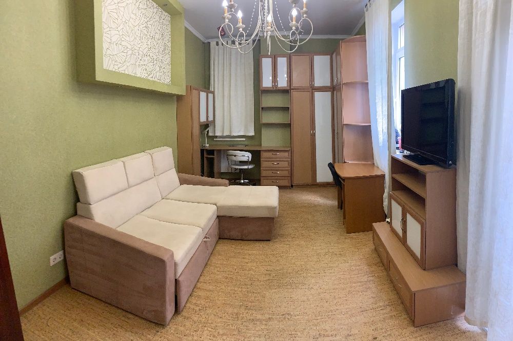 Сдам уютный дом с озером.  Русановские сады. Днепровский район