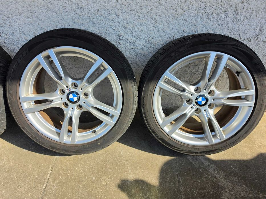 Jantes BMW 18" Pack M com Pneus 225.45.18 + 255.40.18