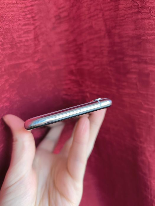 iPhone XS 64 Гб Neverlock