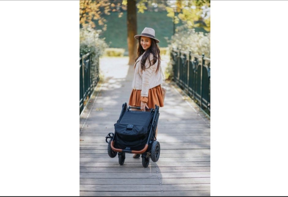 Wózek spacerowy idealny na zimę! 4baby Stinger Air do 22kg koła pompow