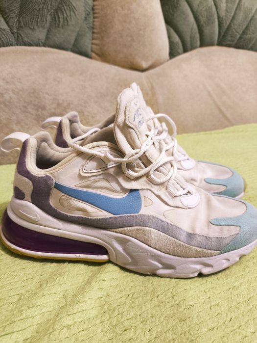 Продам кросівки Nike Air Max 270 React