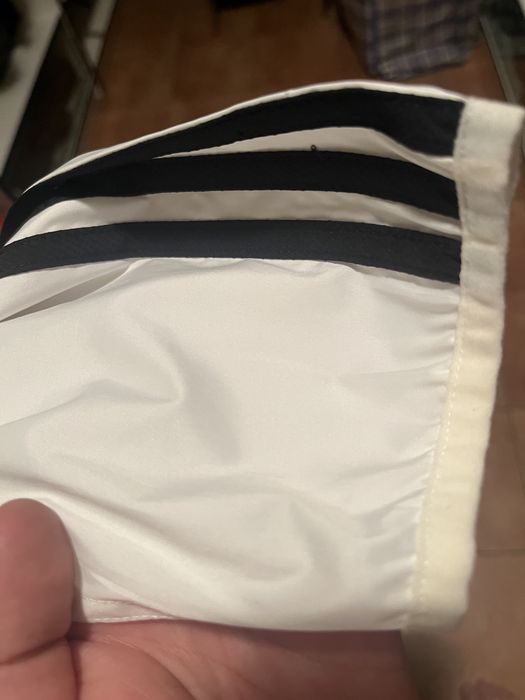 Ветровка Adidas белая