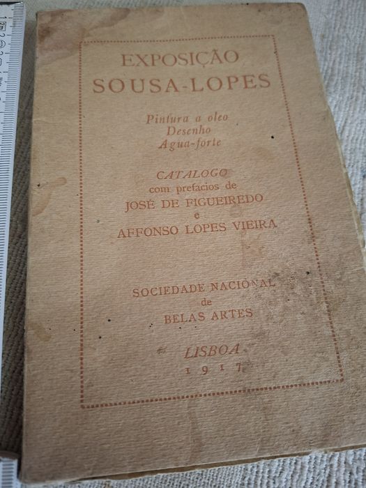 Livro Catálogo de exposição do pintor Sousa Lopes natural de Leiria