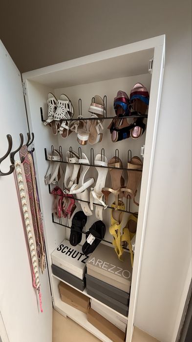 SAPATEIRA marca Banak c/espelho