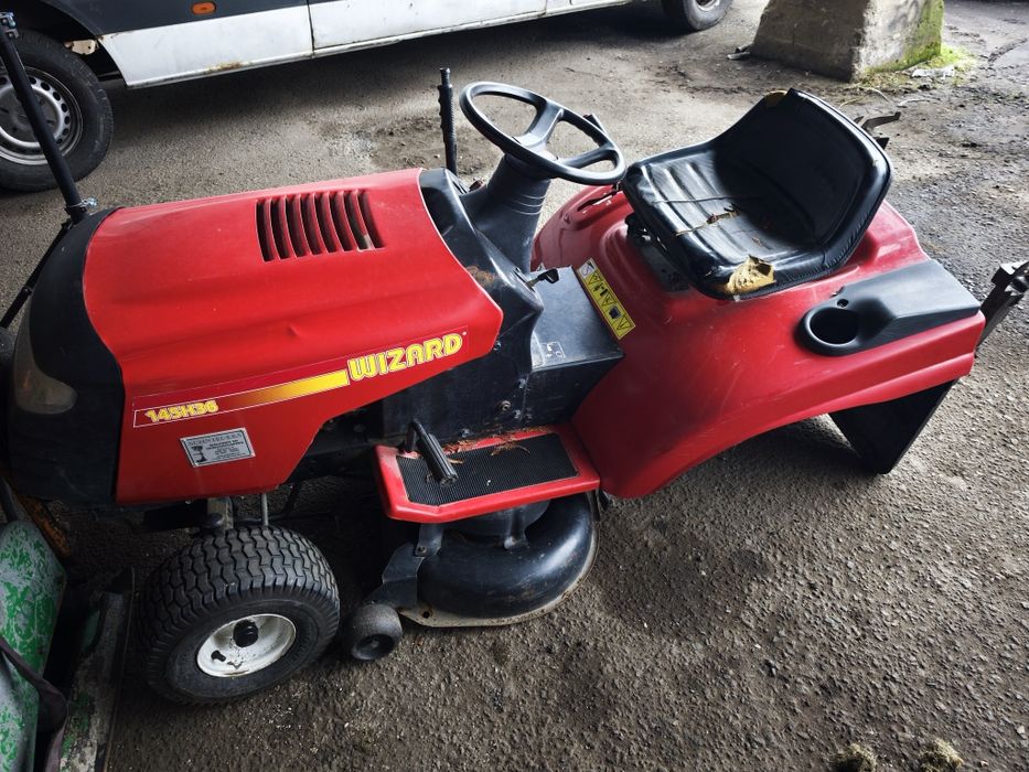 Traktorek Husqvarna Wizard