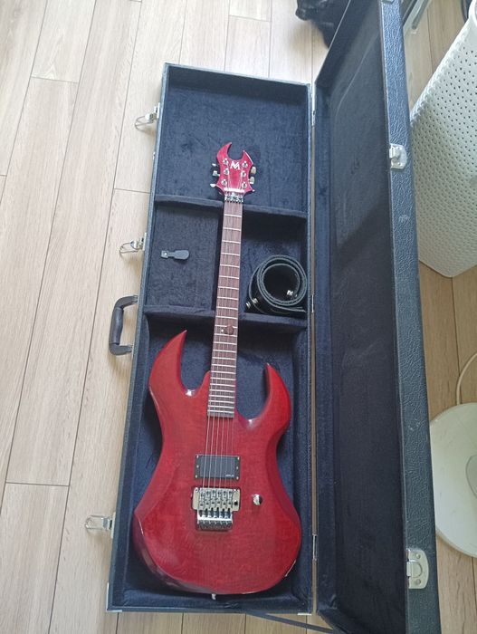 Gitara lutnicza Vooytzeenski Guitars - Dracul + case