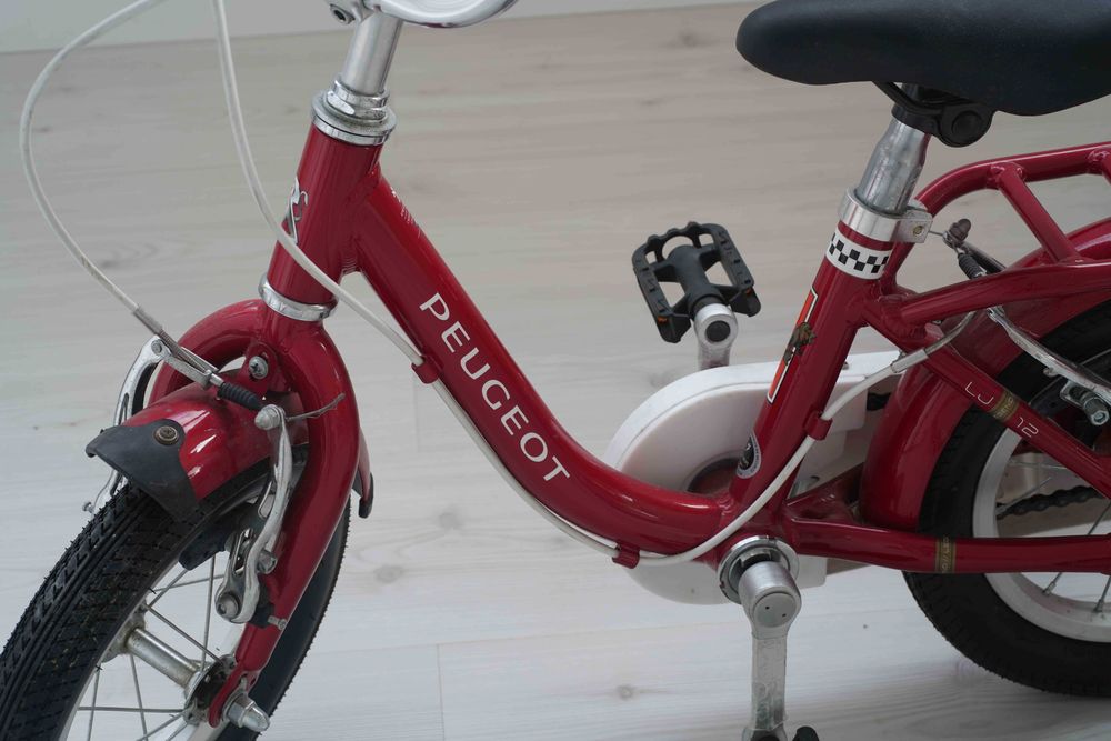 Bicicleta Peugeot para criança em mão em Valadares