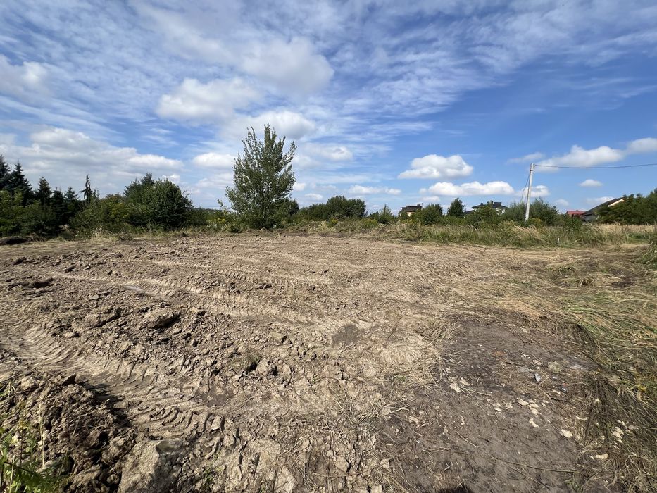 Земельна ділянка під житлову забудову 10 сотих в передмісті Львова