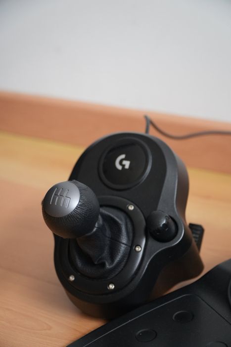 Logitech G29 + Shifter – Excelente estado!