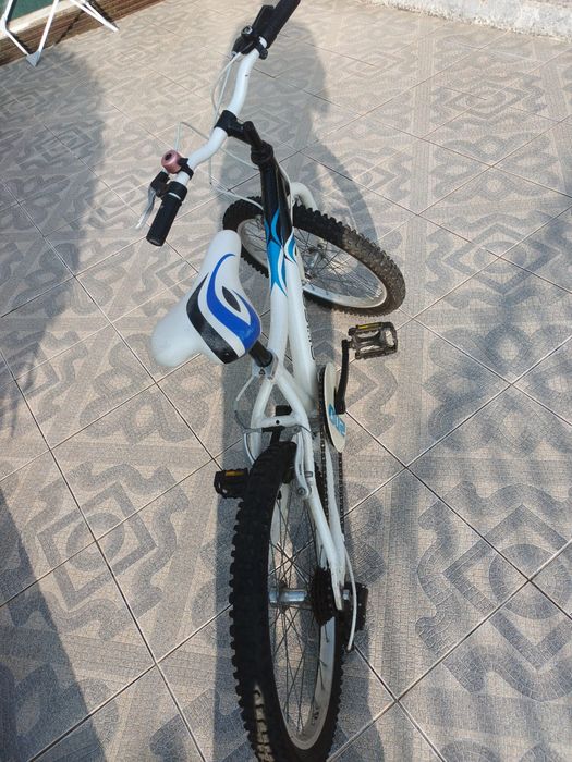 Bicicleta de criança roda 20