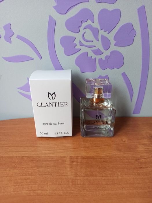 Nowy perfum Glantier nr 403