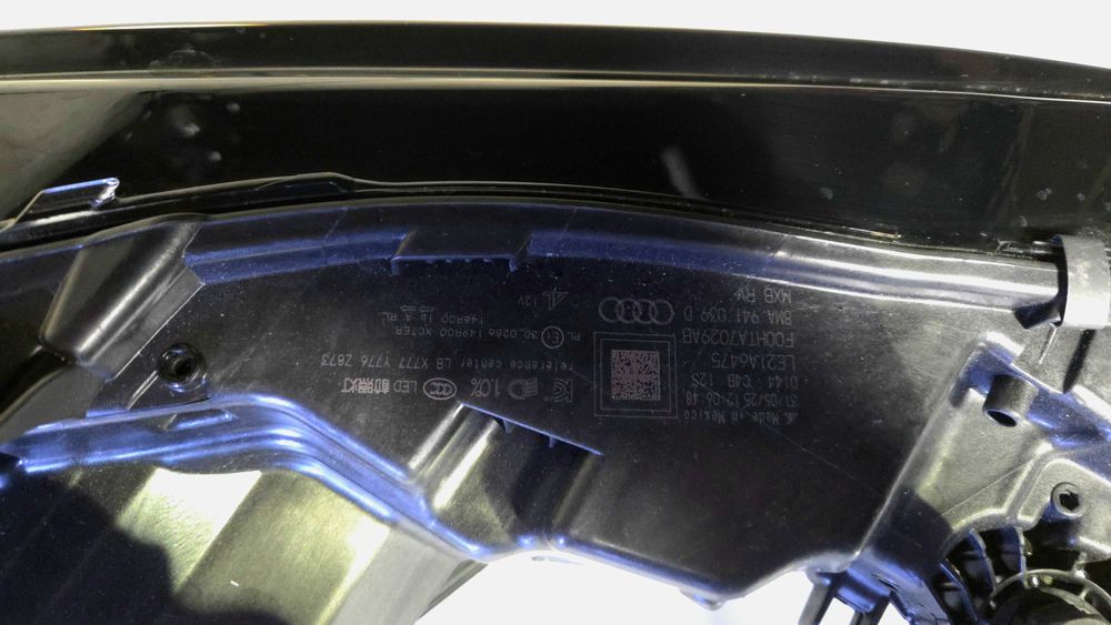 Audi Q5 SQ5 8MA 2025 2026 Matrix LED фари комплект OEM Європа S line facelift 2024 2025 2026