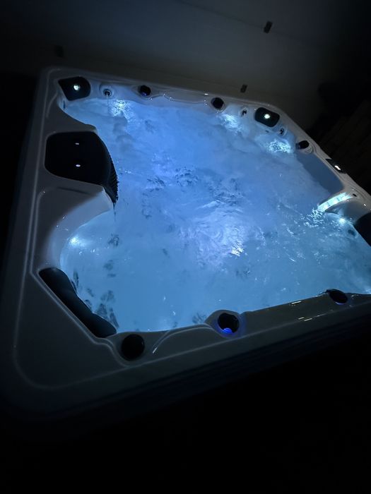 Jacuzzi SPA 6 Osób Premium | 2 Leżanki | 105 Dysz | Balboa | Full Zestaw