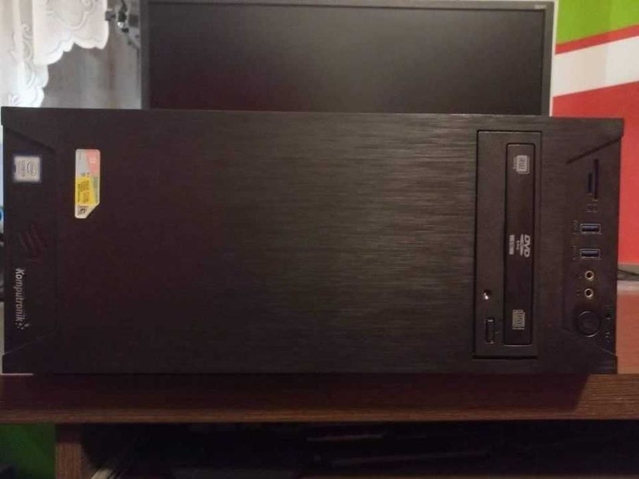 Komputer Stacj. i5 9gen 500 SSD 16GB Radeon-RX5700