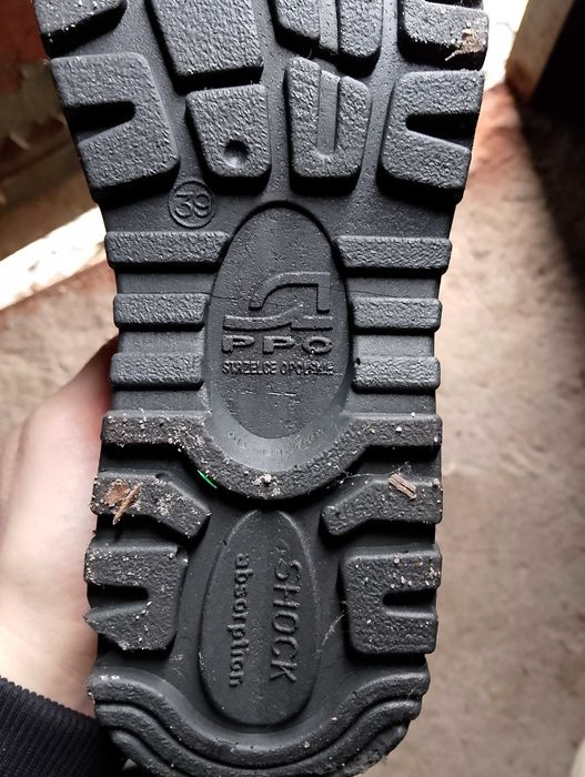 Buty robocze. Bardzo ładne