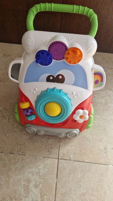 Brinquedo andarilho / andador CHICCO - primeiros passos