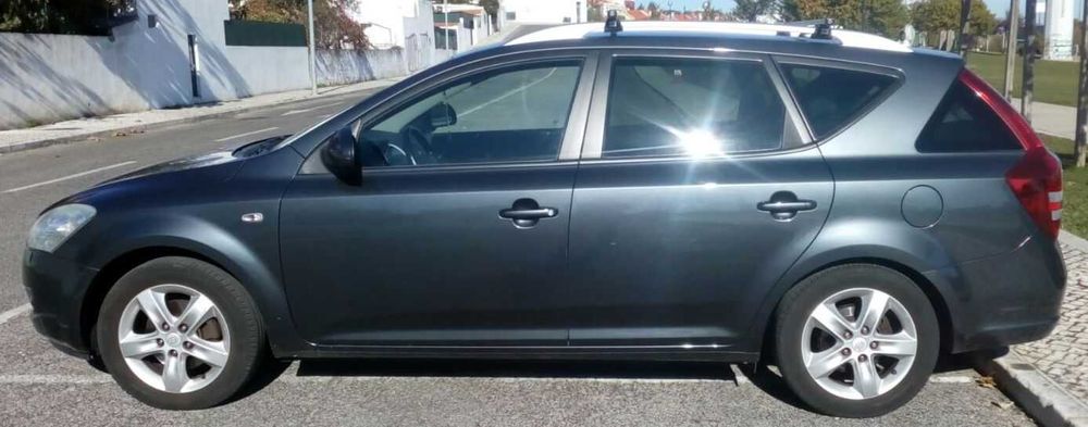 KIA Cee'd SW 1.4 EX 109cv | Só 88.700 km | Impecável