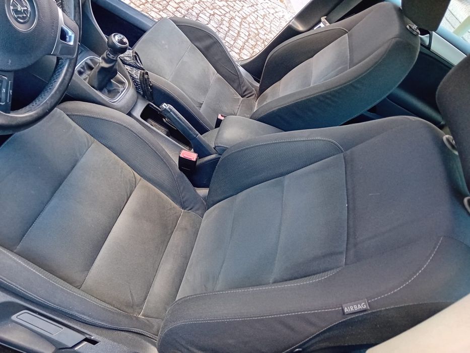 Volkswagen Golf 1.6 TDI 95cv de 2010 com 204000 km a 6.900€