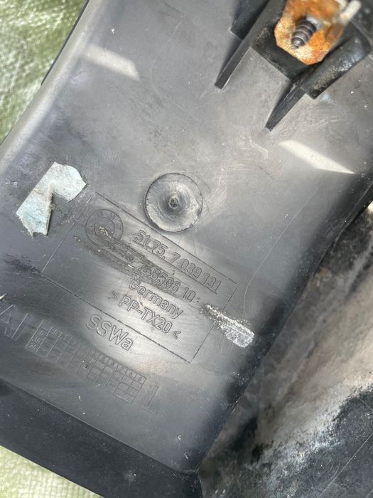 BMW E60 E61 nadkole lewy przód lewe przednie kompletne