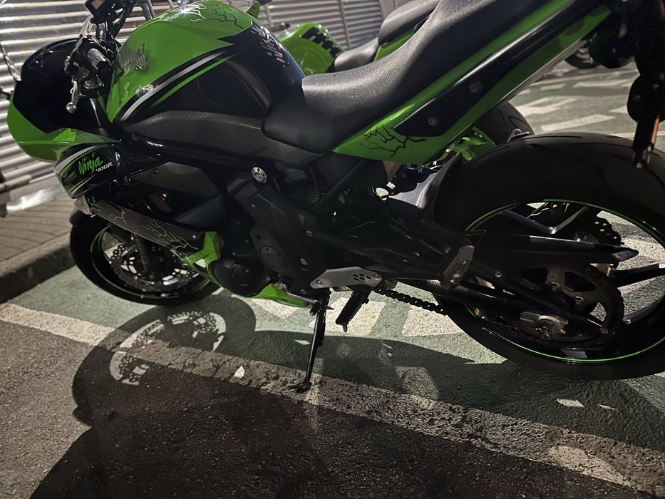Kawasaki Ninja 400R