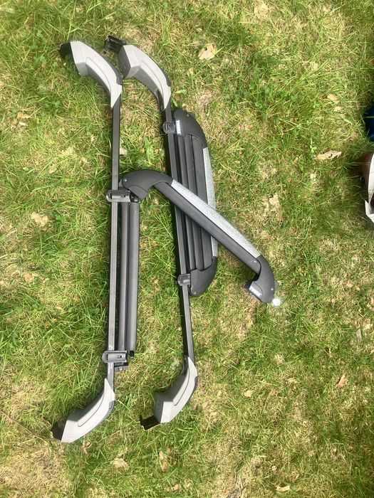 Bagażnik dachowy Thule na narty do Toyoty Yaris 2000