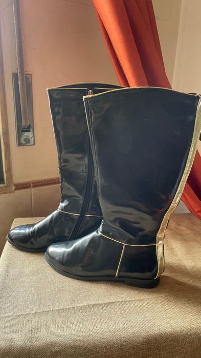 Botas usadas 39/6 em bom estado