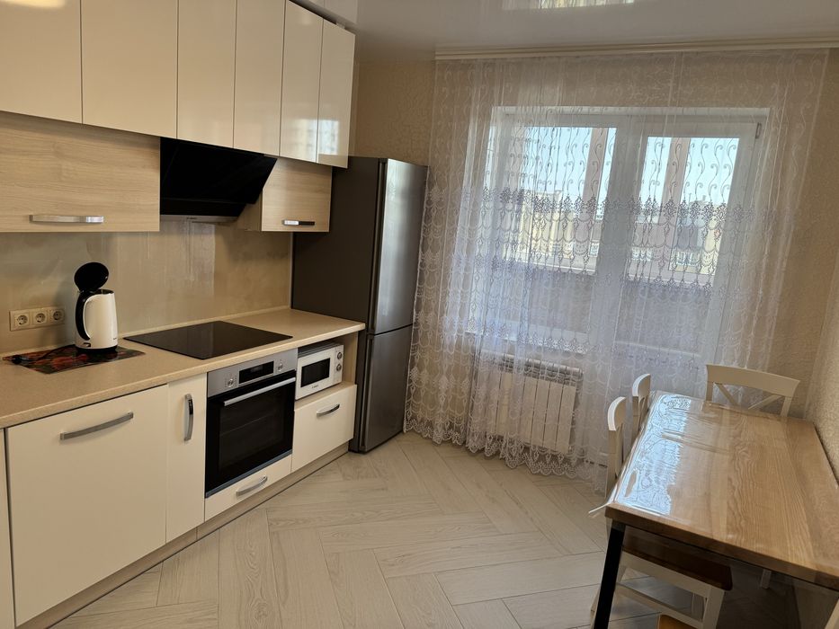 Здам подобово 2 кімнатну квартиру в центрі міста  сучасний ремонт