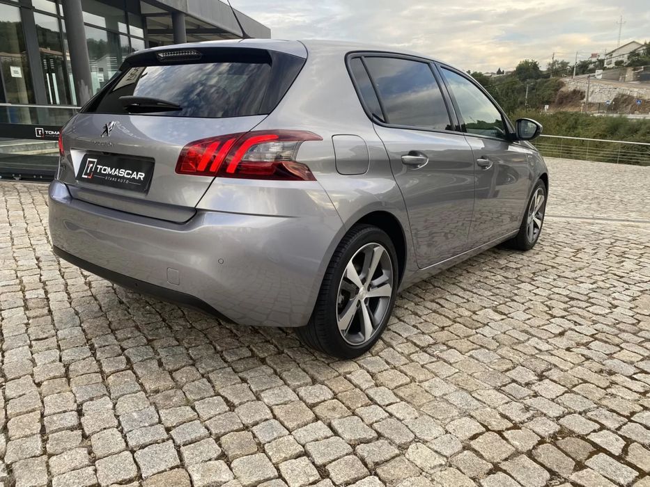 PEUGEOT 308 1.5 BlueHdi
