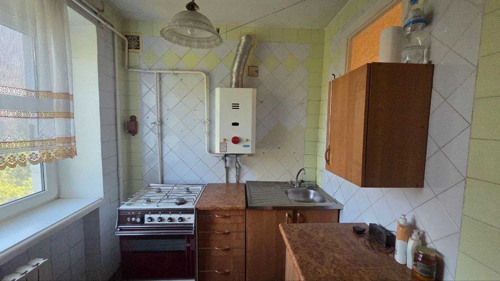 Продам 2 комнатную в кирпичном доме в центре, alm