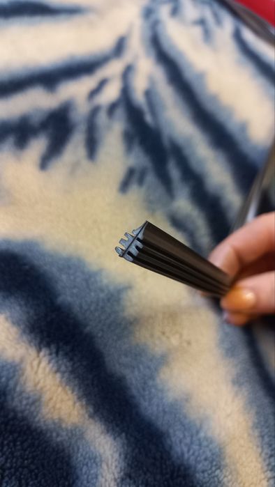 Резинки склоочисників 700мм, 20шт.