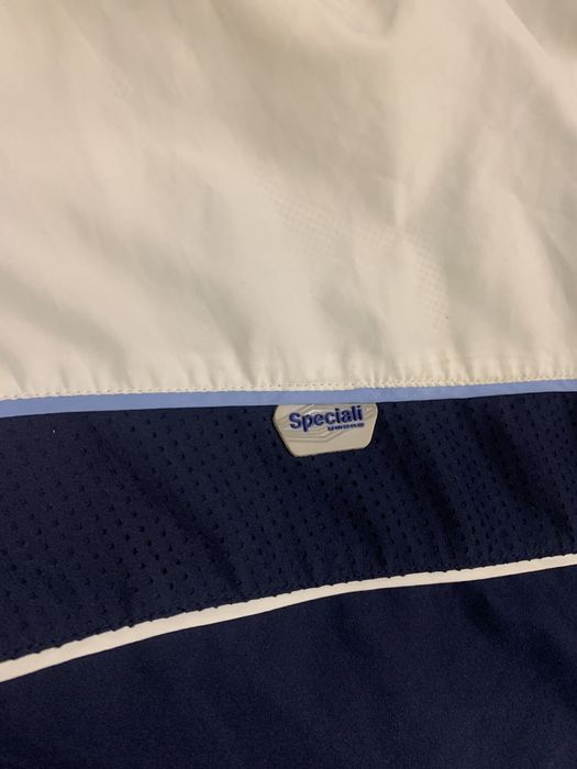 вітровка umbro