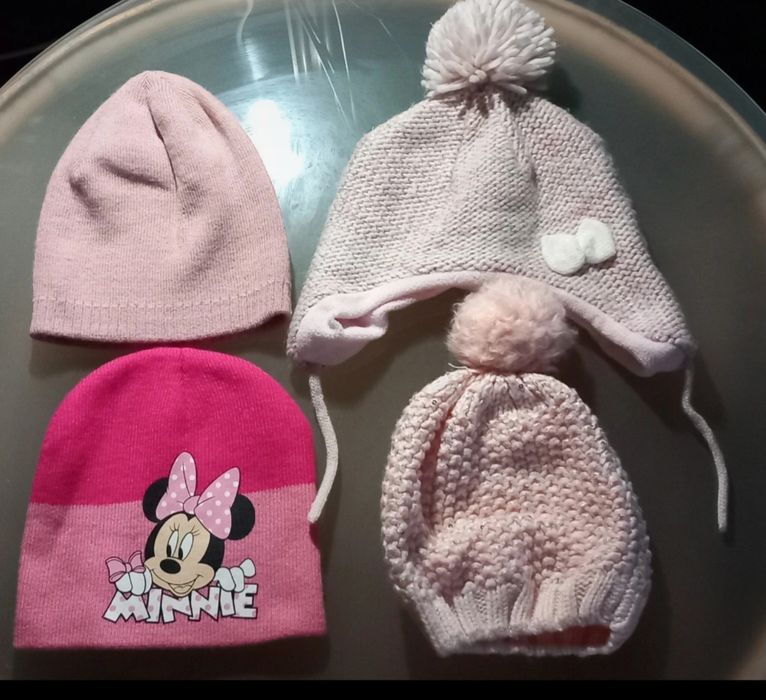 Gorros de menina 5€ cada