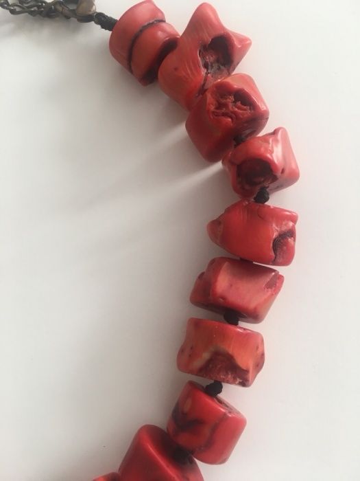 Колье натуральный коралл