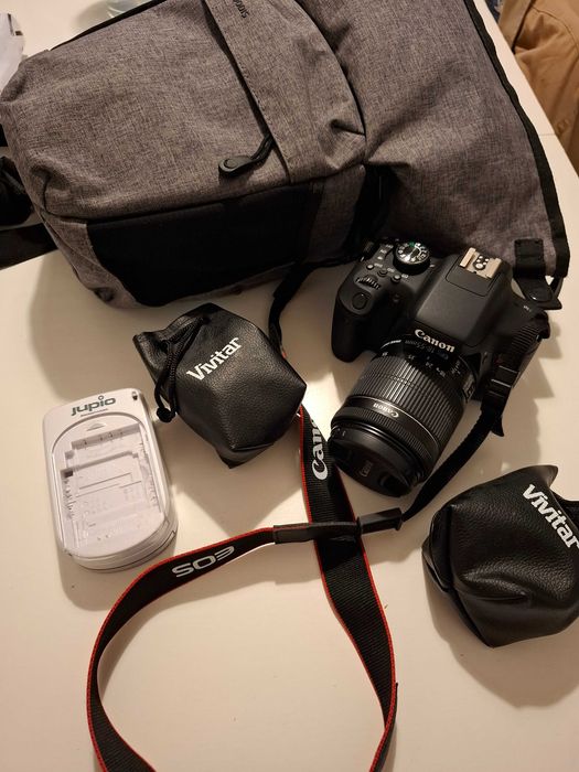 Máquina fotográfica Canon EOS Rebel T61