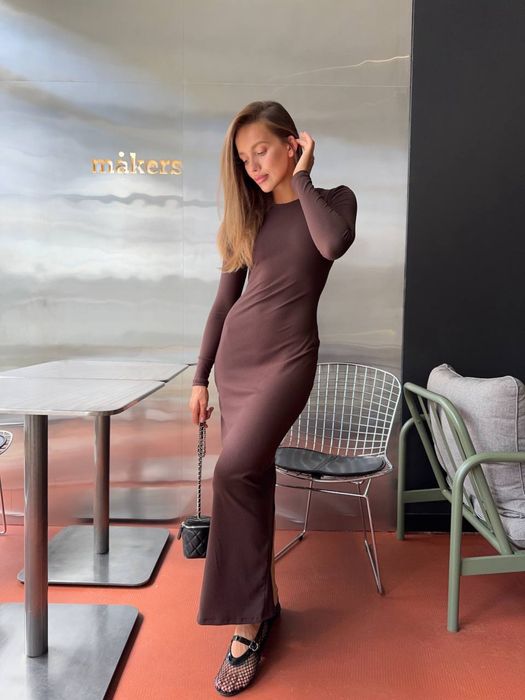 Тепла сукня в рубчик