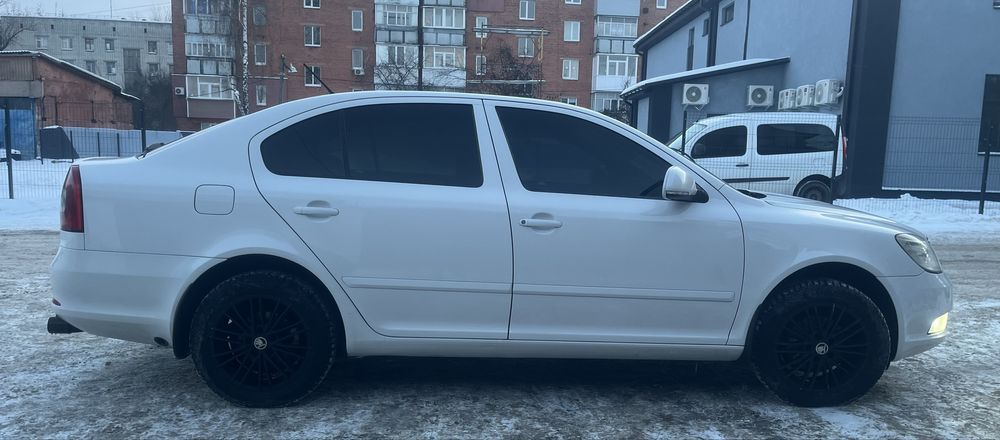 SKODA OCTAVIA A5-2012 р.1,6 Газ-бензин