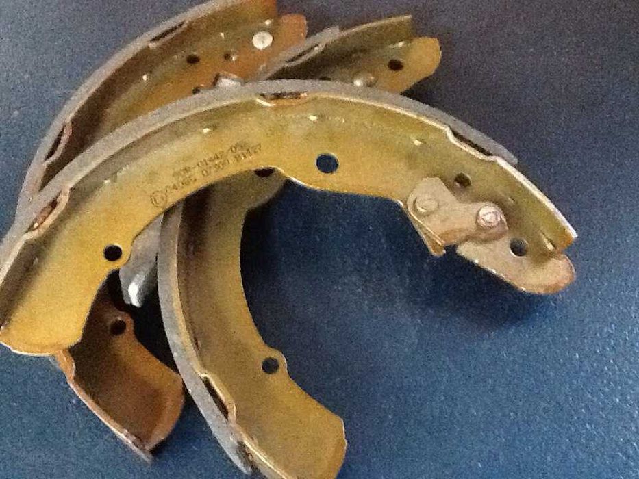 Продам тормозные колодки для автомобиля ВАЗ- 2104