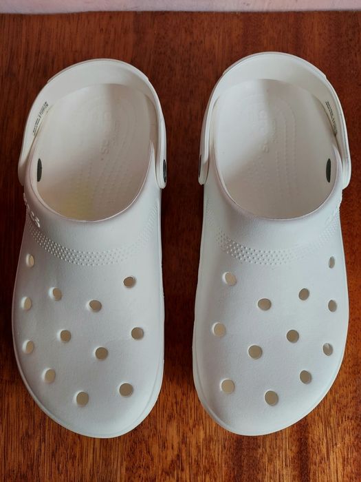 Тапки шлепанцы crocs оригінал 

Стан класний 

Розмір по бірці: 
M 7