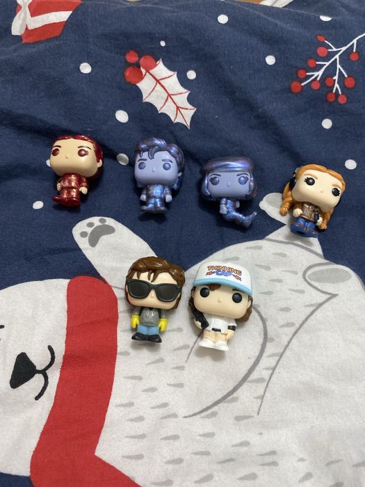 Figurki kinder joy stranger things